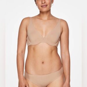 ThirdLove Second Skin Unlined Minimizer Bra  42E Nude NWT